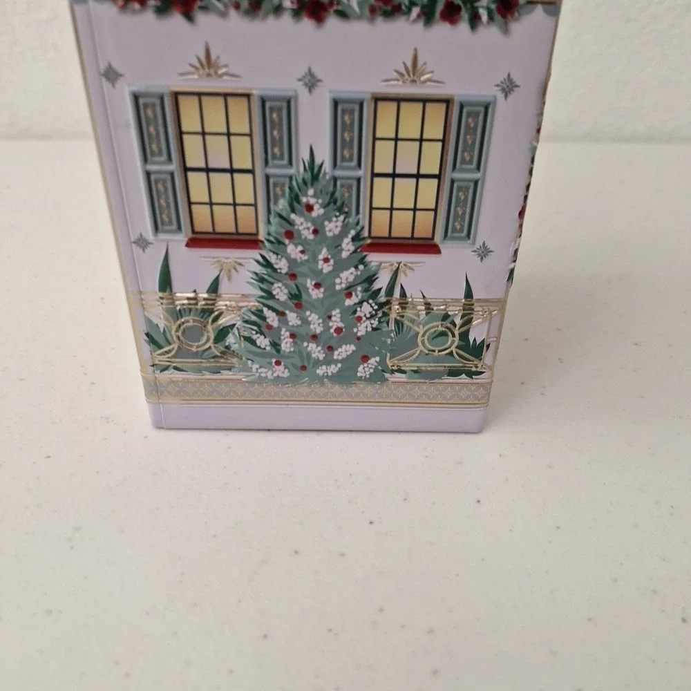 Speculoos Holiday House Cookie Tin, White, Christmas Winter Festive Gift (Empty)